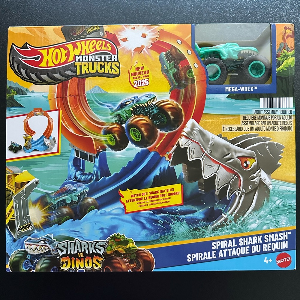 Hot Wheels Monster Trucks ~ Spiral Shark Smash PlaySet